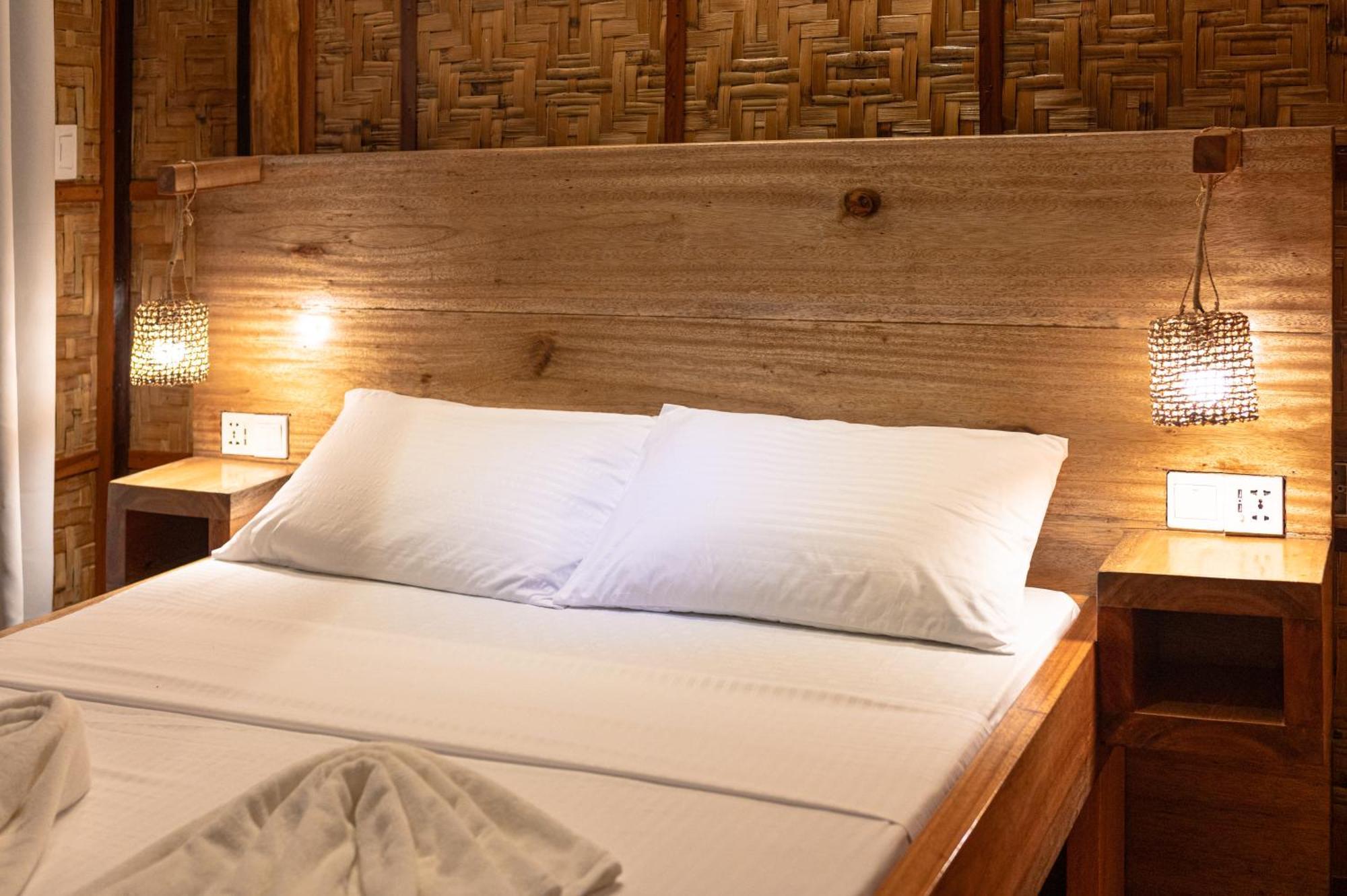Soffta Surf Ranch Hostel