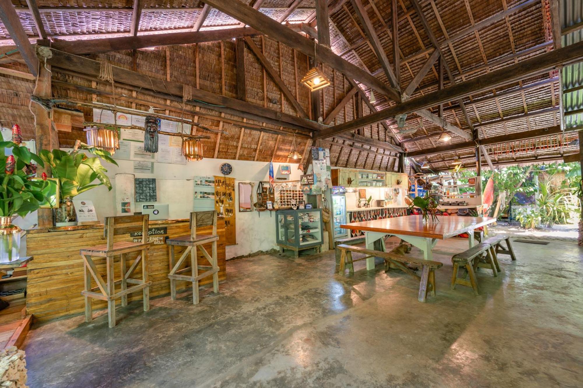 Soffta Surf Ranch Hostel General Luna (Surigao del Norte)